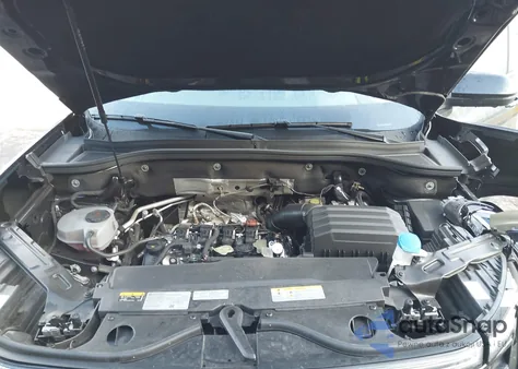 2024 Volkswagen Atlas 2.0T Sel Premium R-Line z USA, uszkodzony, nr VIN 1V2FR2CA9RC601627